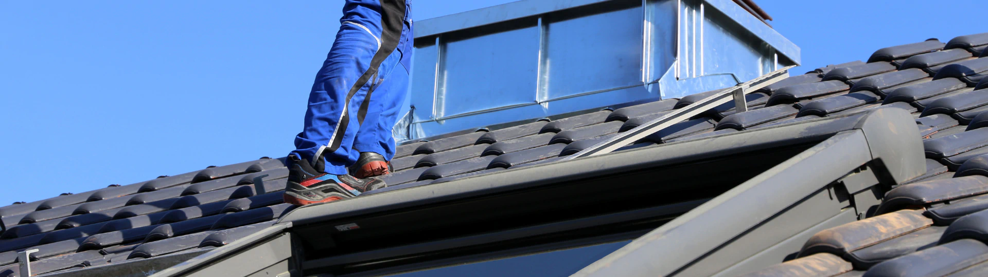 contact us breadcrumb